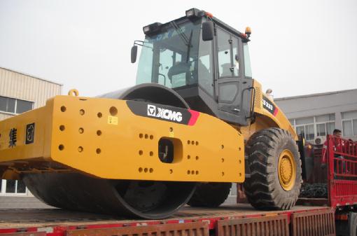 XS333全液压单钢轮振动压路机 XS333全液压单钢轮振动压路机