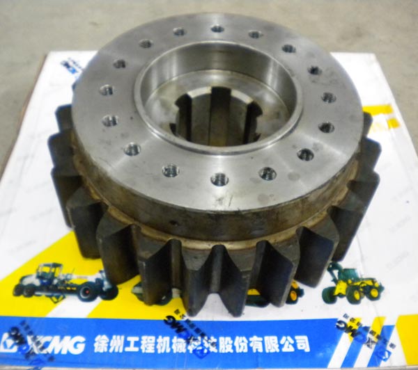 MK网平地机配件——齿轮