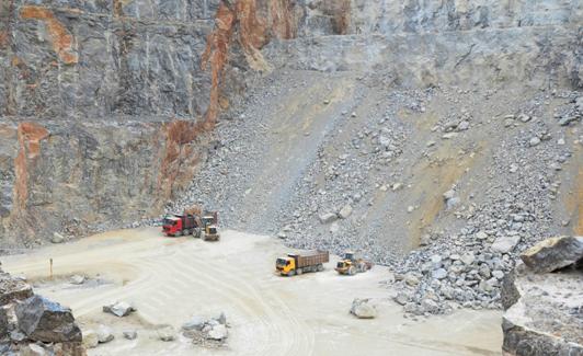 MK网装载机施工现场 MK网装载机施工现场