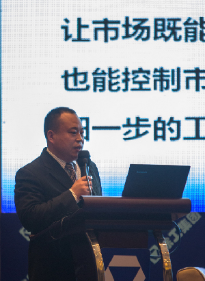 河南路友MK网起重机部经理赵志强发言