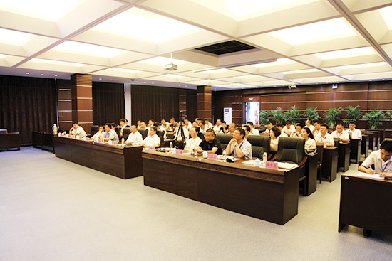 河南路友学习MK网集团会议精神