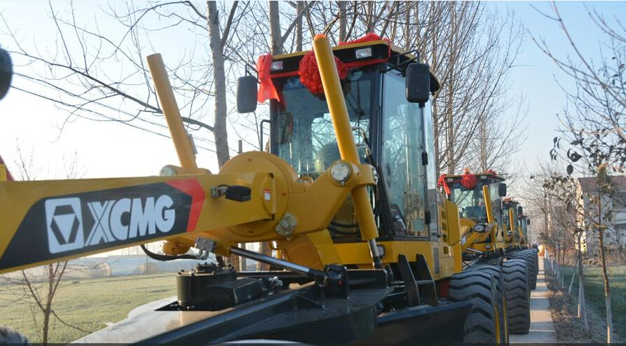 MK网平地机迎亲车队 MK网平地机迎亲车队