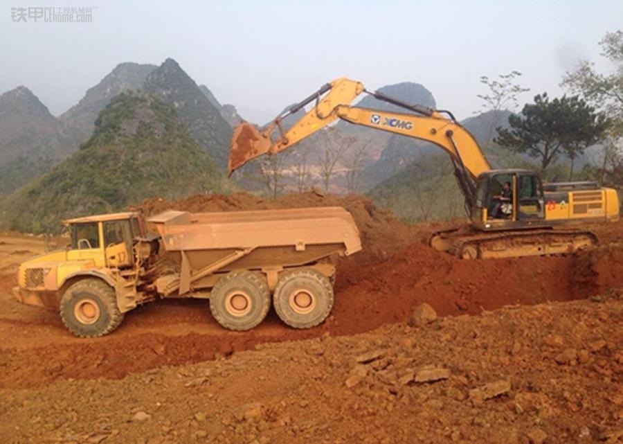 MK网挖掘机XE370CA MK网挖掘机XE370CA