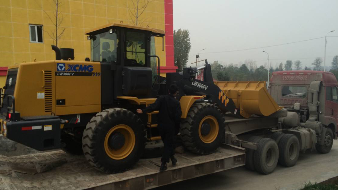 河南铲车MK网国三机械LW300FV