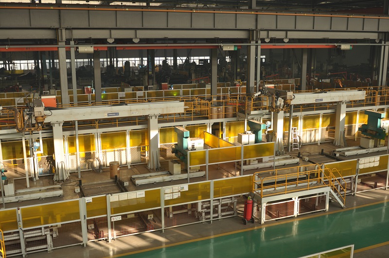 MK网挖掘机厂家内景