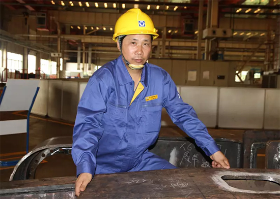 MK网履带起重机首席技师 MK网履带起重机首席技师