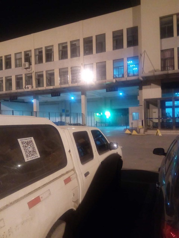 MK网服务楚师傅到达机场 MK网服务楚师傅到达机场