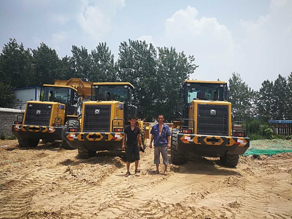 MK网装载机顺利交车