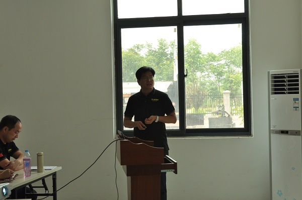 河南天助MK网挖机总结会议