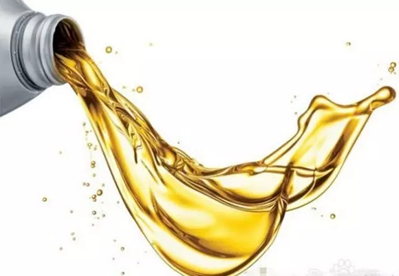 工程机械设备机油并非多多益善 工程机械设备机油并非多多益善