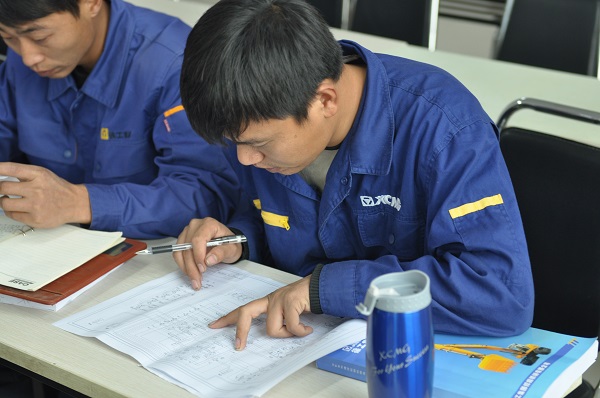 MK网挖机液压中级培训测评理论考试