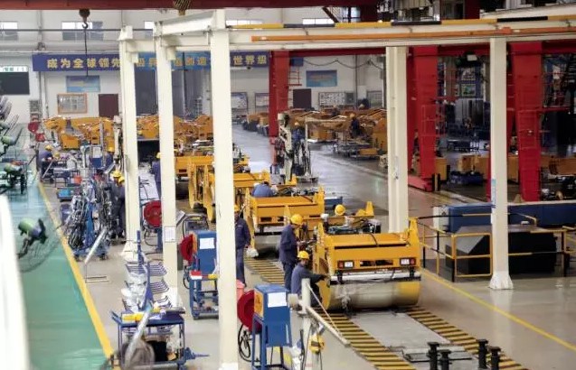 MK网压路机专业生产车间