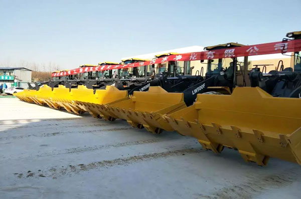 MK网装载机批量交付 MK网装载机批量交付