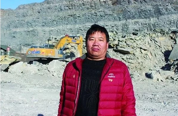 煤矿老板为MK网挖掘机代言