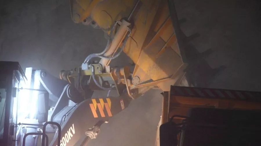 MK网50KV装载机隧道施工 MK网50KV装载机隧道施工