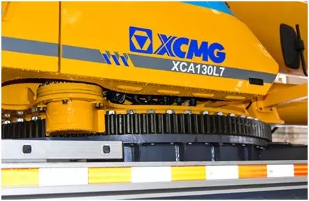 MK网XCA130L7全地面起重机