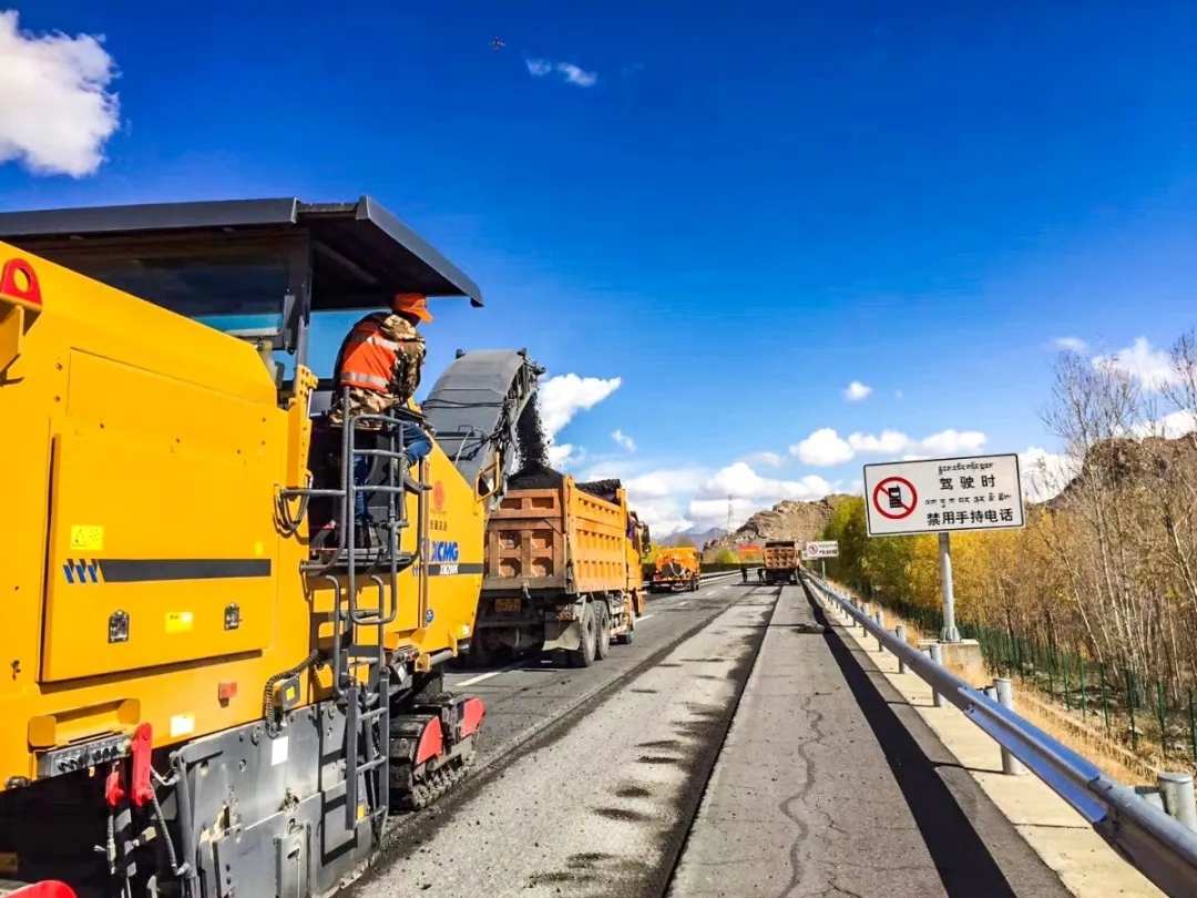 XM200KⅡ施工拉萨到贡嘎机场高速 XM200KⅡ施工拉萨到贡嘎机场高速