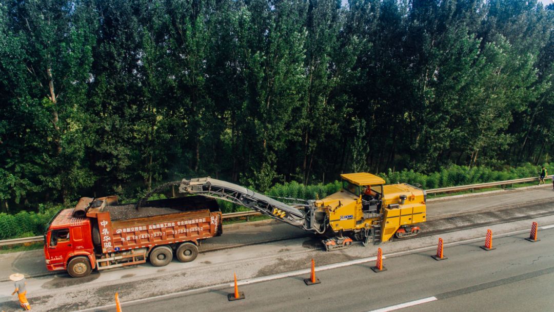 XM200KⅡ施工京沈高速 XM200KⅡ施工京沈高速