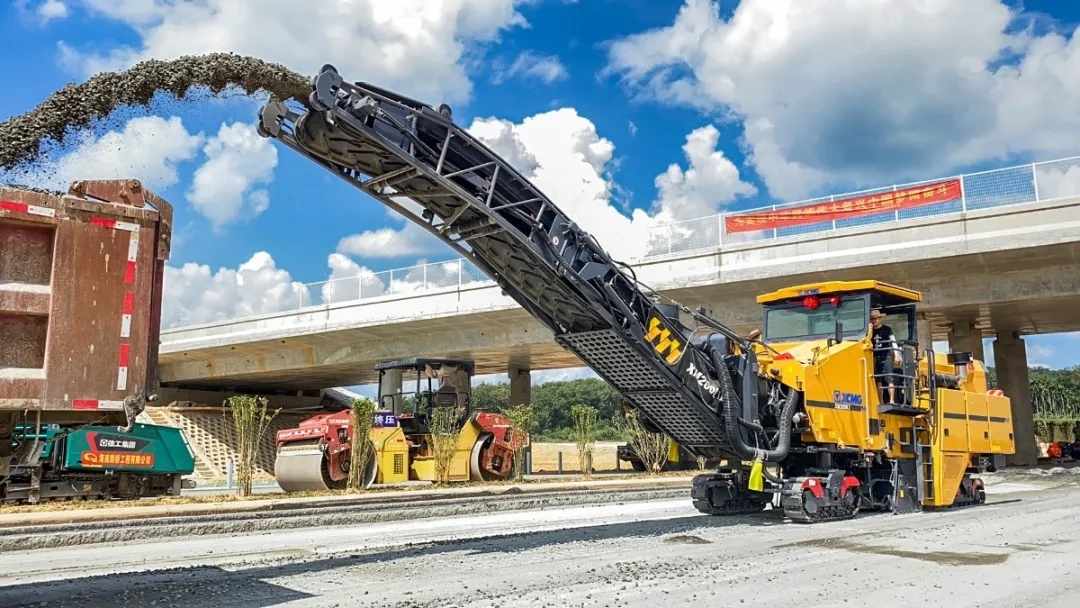 XM200KⅡ施工万宁高速 XM200KⅡ施工万宁高速