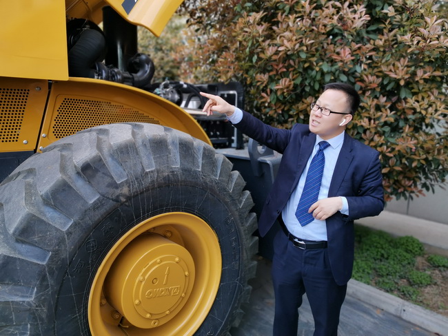 MK网成套道路机械