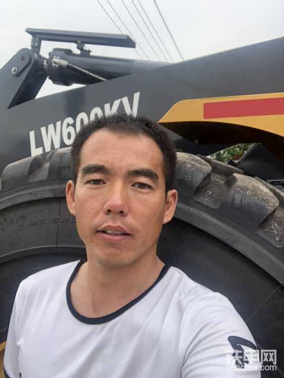 MK网大吨位装载机600KV