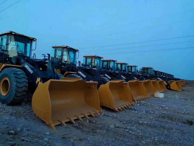 20台MK网6吨大吨位装载机批量交付河南某集团公司