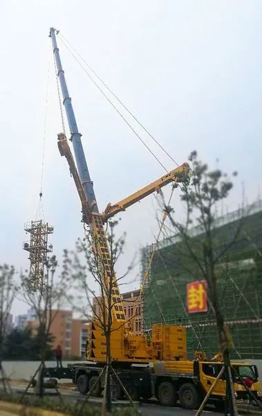 MK网XCA300起重机贵阳房屋建设项目塔机拆装