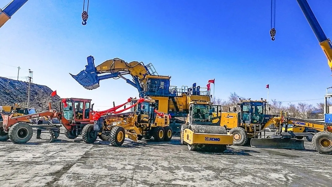 MK网PY165K平地机