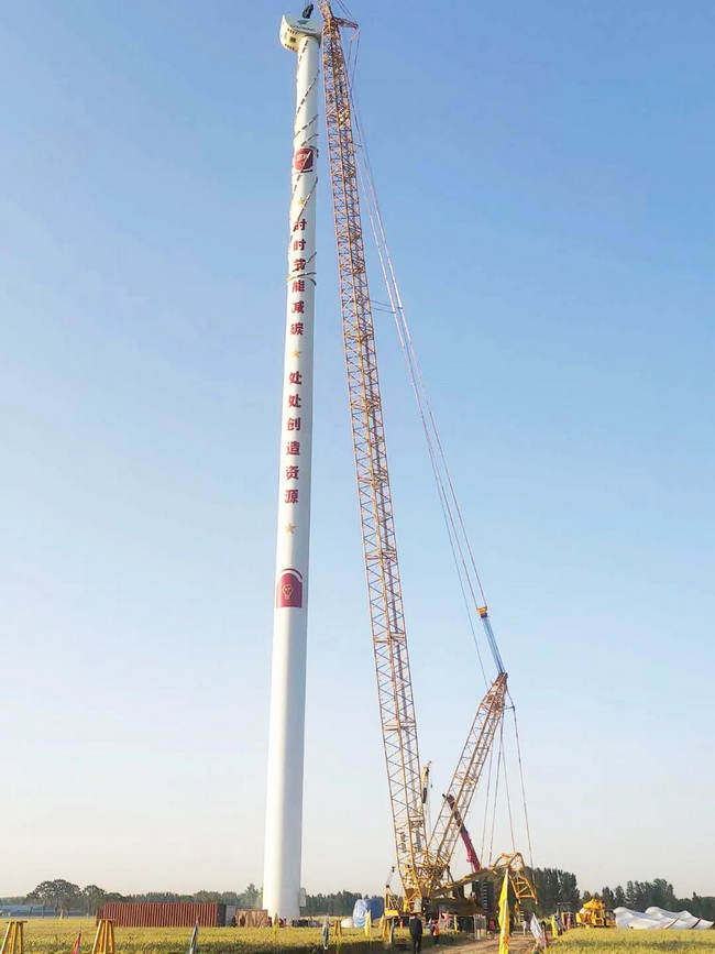 MK网XGC11000起重机在开封兰考施工