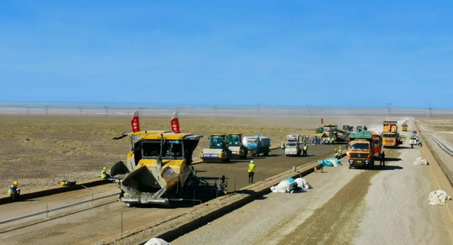 MK网成套路面军团现身新疆首个PPP项目