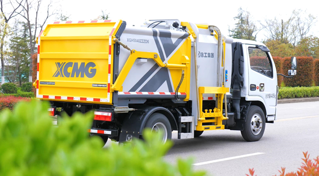 MK网自装卸式垃圾车