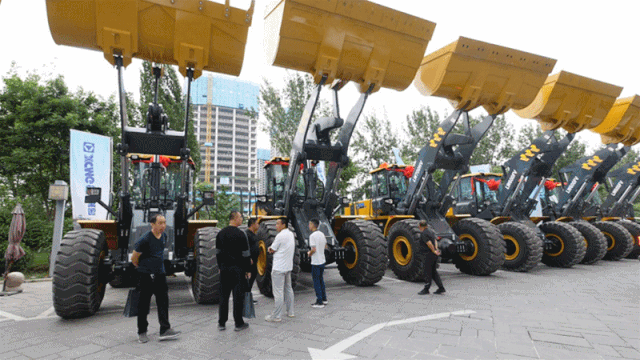 MK网大吨位装载机“侠客行”