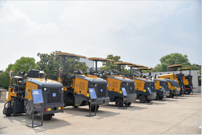 XM200KII铣刨机智能操作技术被评定为国际领先水平 XM200KII铣刨机智能操作技术被评定为国际领先水平