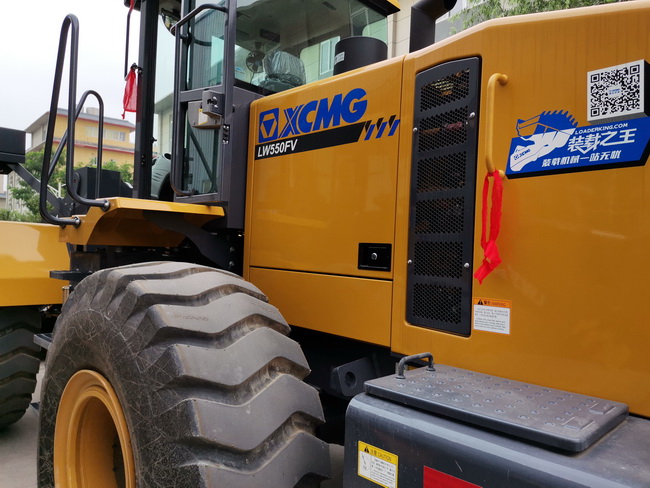 二七区马塞刘老板喜购MK网550FV装载机