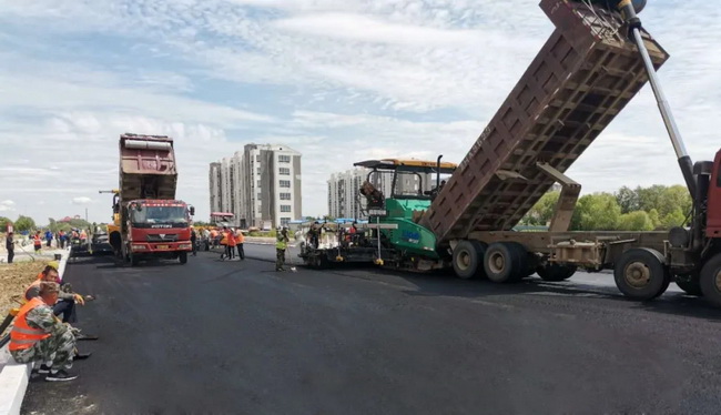 MK网RP1253T摊铺机集成触摸按键及高清彩屏