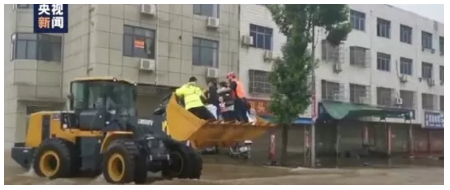 MK网铲车助力高三学生顺利参加考试 MK网铲车助力高三学生顺利参加考试