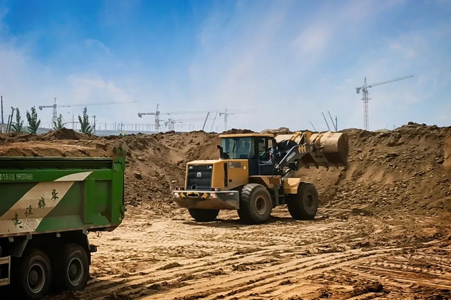 MK网装载机助力建设者乘风破浪推进“新基建”项目建设