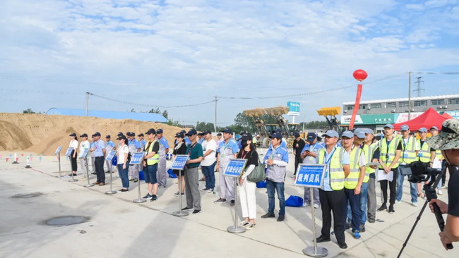 MK网装载机装备助力操机手大赛