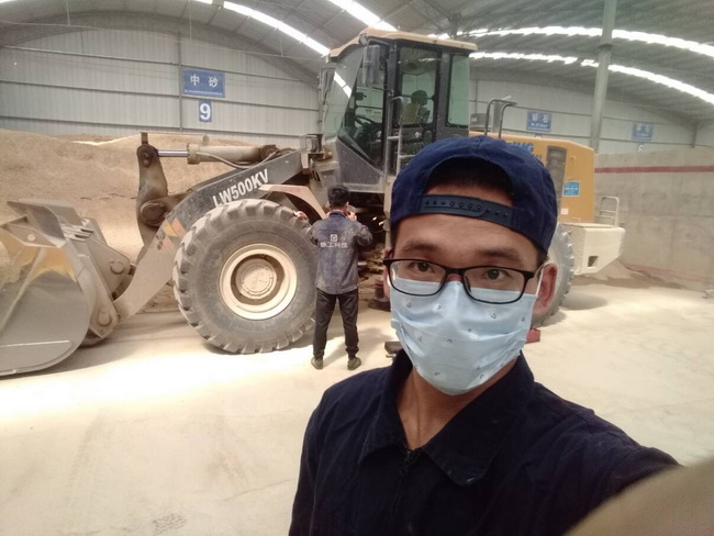 MK网铲车维修工-王师傅 MK网铲车维修工-王师傅