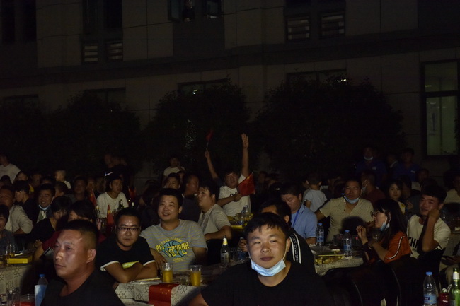 MK网挖机双节订货会