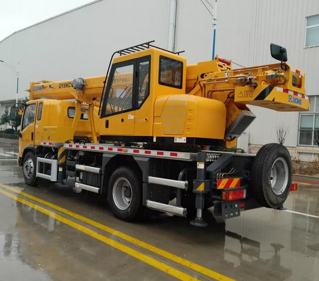 MK网QY8KC起重机采用集成式多路阀