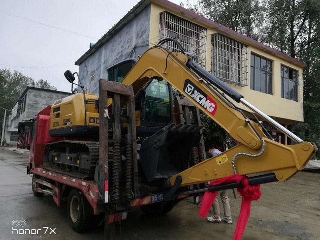 MK网XE75DA挖掘机