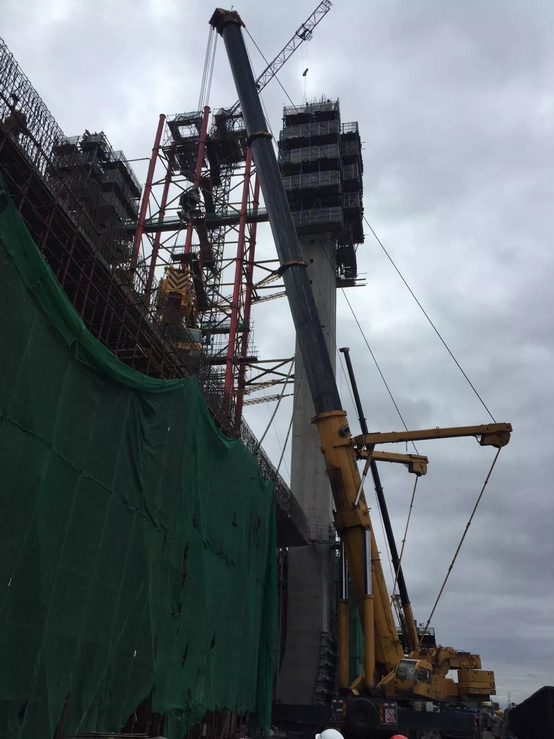 MK网起重机采用转体斜拉施工的方法