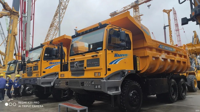 MK网90T纯电动工程运输车