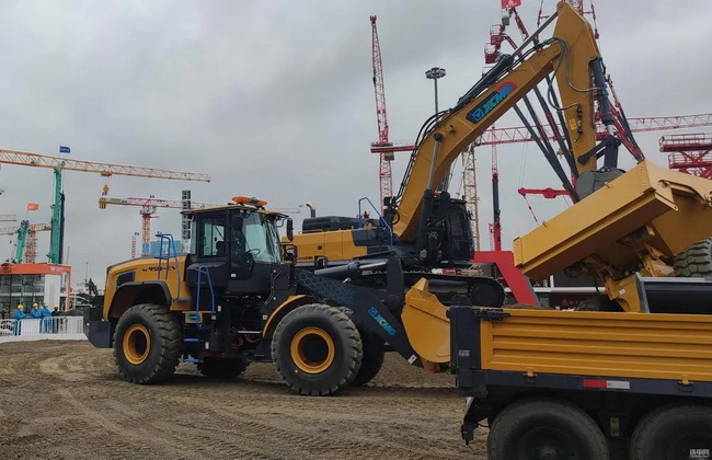 MK网XC958EV纯电动装载机