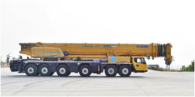 MK网XCA460起重机六桥七节85m主臂