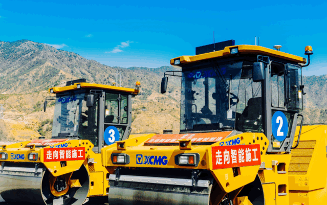 MK网潜心研发适用于各种施工场景的无人化集群施工解决方案