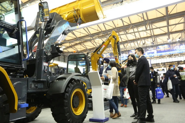 MK网纯电动装载机XC918-EV