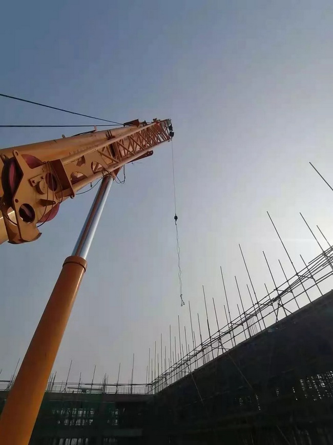 MK网起重机破冰民生，功在千秋