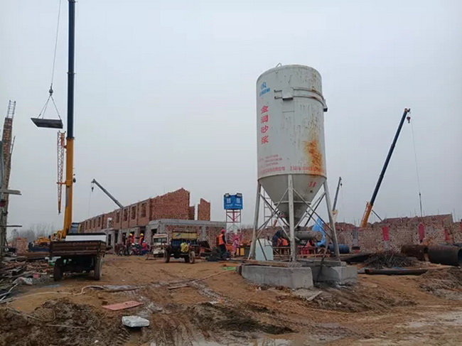 百余台MK网起重机进驻菏泽